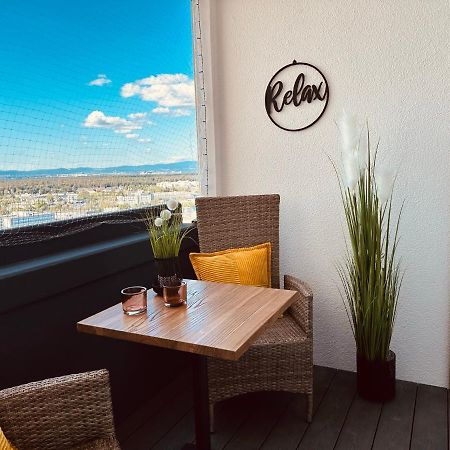 Fewo Sky21 * Langen Exklusives Appartment Vollausstattung / Zentrale Lage *Neu* Exteriér fotografie